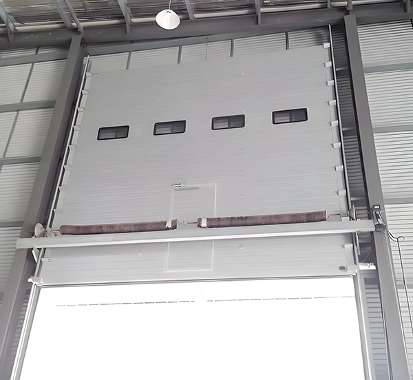 沙依巴克工业滑升门